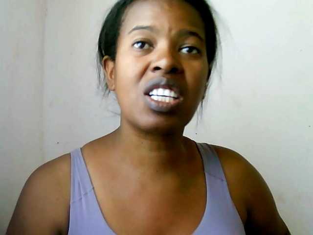 Edwiga's BongaCams show and profile