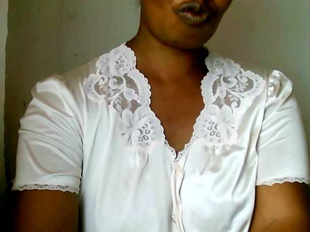 Edwiga's BongaCams show and profile