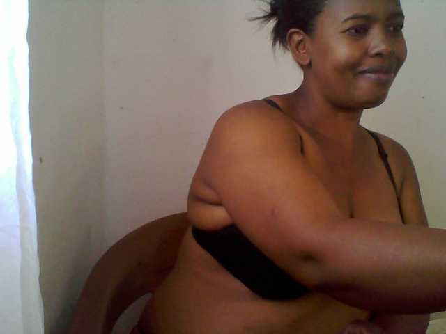 Edwiga's BongaCams show and profile