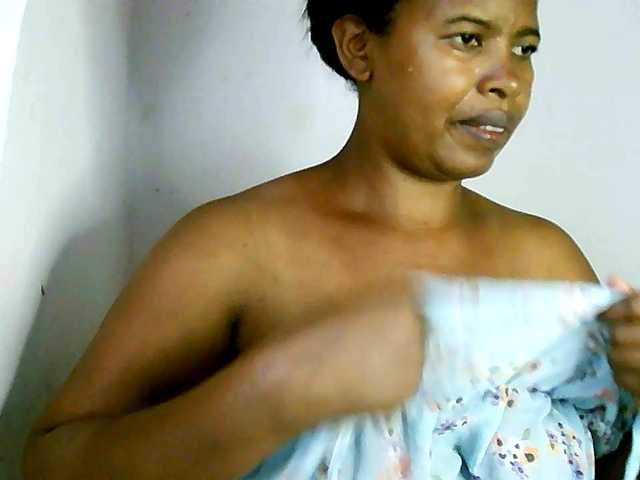 Edwiga's BongaCams show and profile