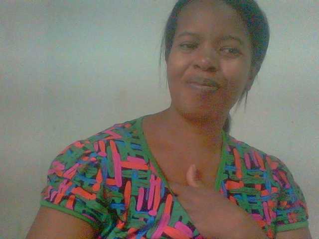 Edwiga's BongaCams show and profile