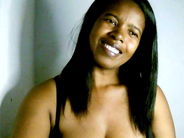 Edwiga's BongaCams show and profile