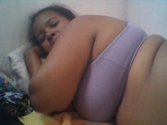 Edwiga's BongaCams show and profile