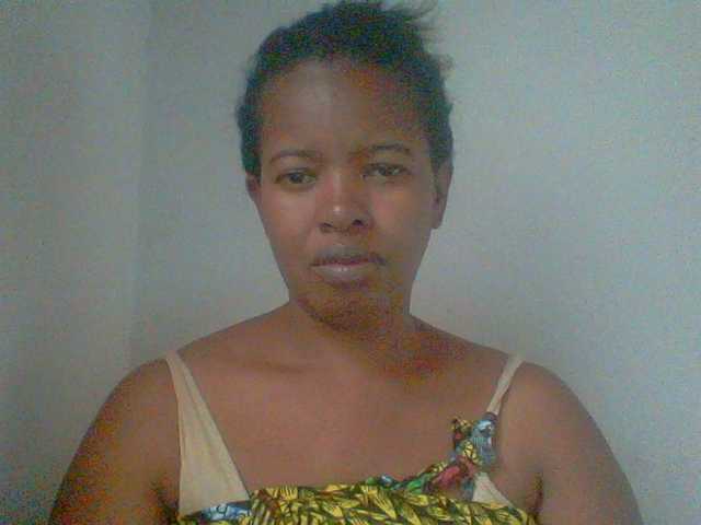 Edwiga's BongaCams show and profile