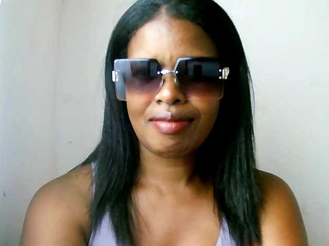 Edwiga's BongaCams show and profile