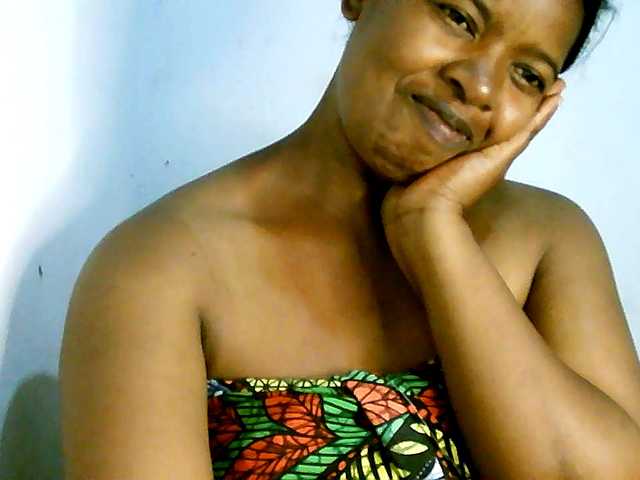 Edwiga's BongaCams show and profile