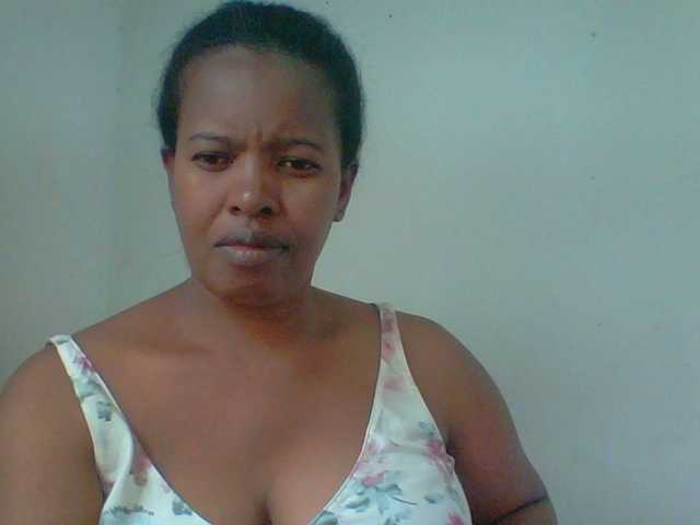 Edwiga's BongaCams show and profile