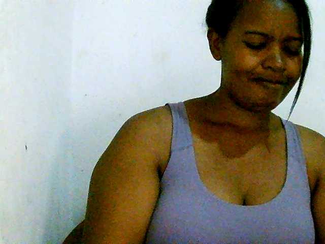 Edwiga's BongaCams show and profile