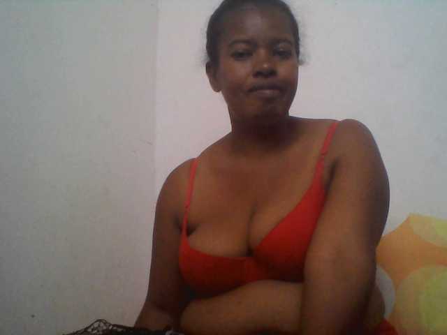 Edwiga's BongaCams show and profile