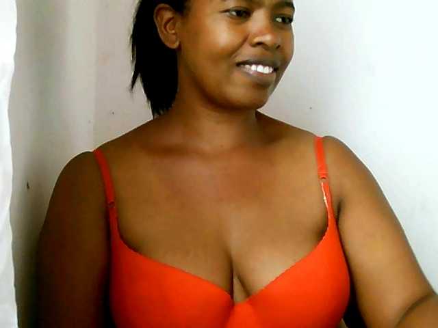 Edwiga's BongaCams show and profile