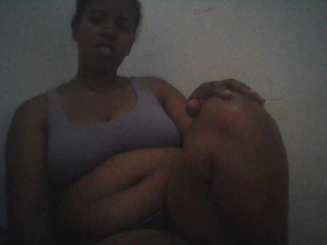 Edwiga's BongaCams show and profile