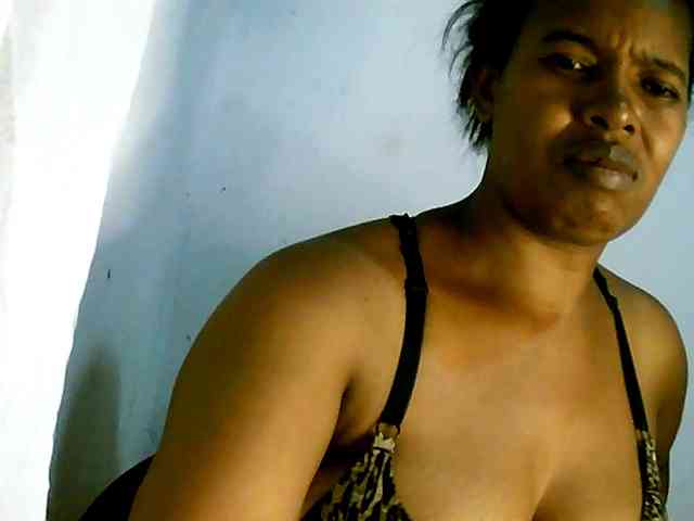 Edwiga Live Webcam on BongaCams