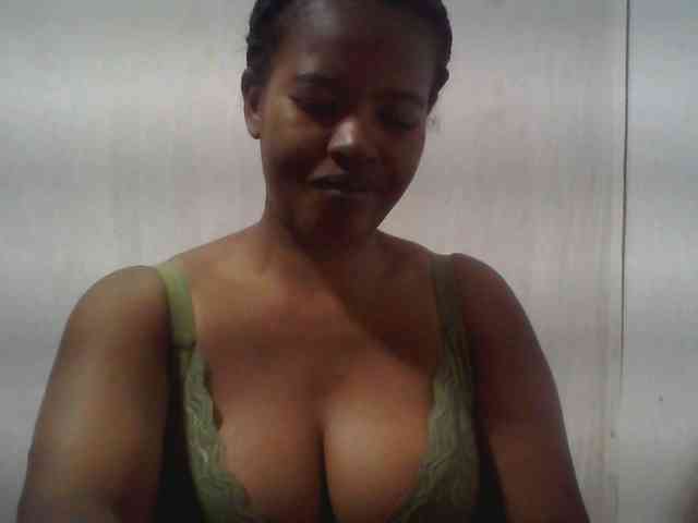 Edwiga Live Webcam on BongaCams