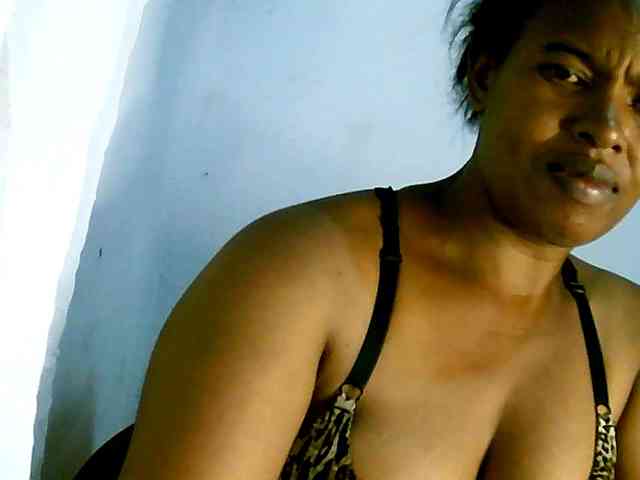 Edwiga Live Webcam on BongaCams