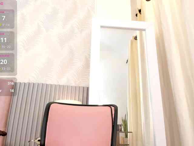 Kimiekaboom webcam