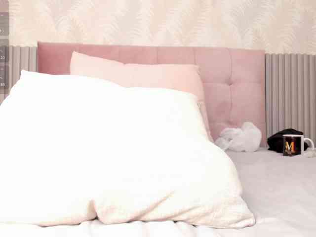 Kimiekaboom webcam