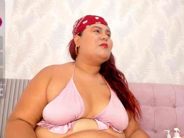 Kimiekaboom webcam