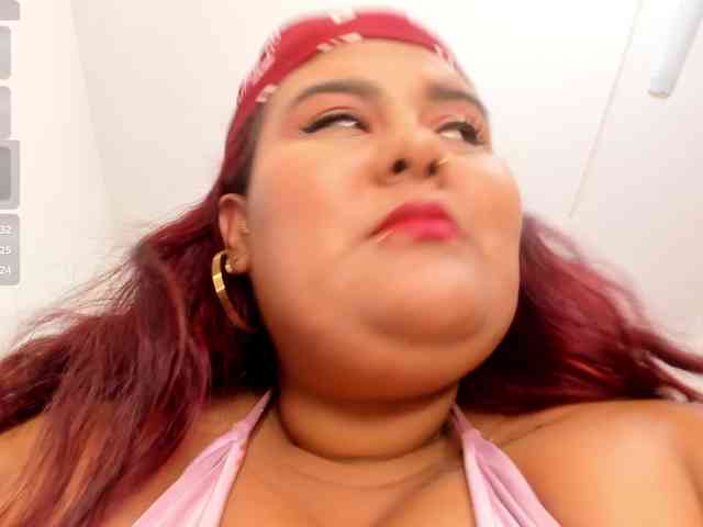 Kimiekaboom webcam