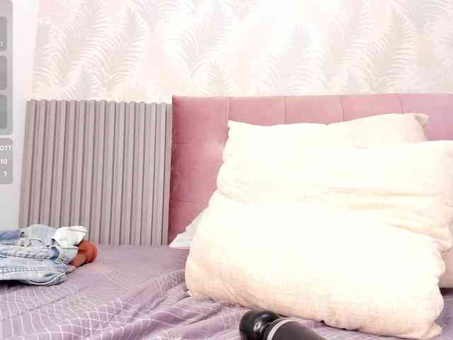 Kimiekaboom webcam