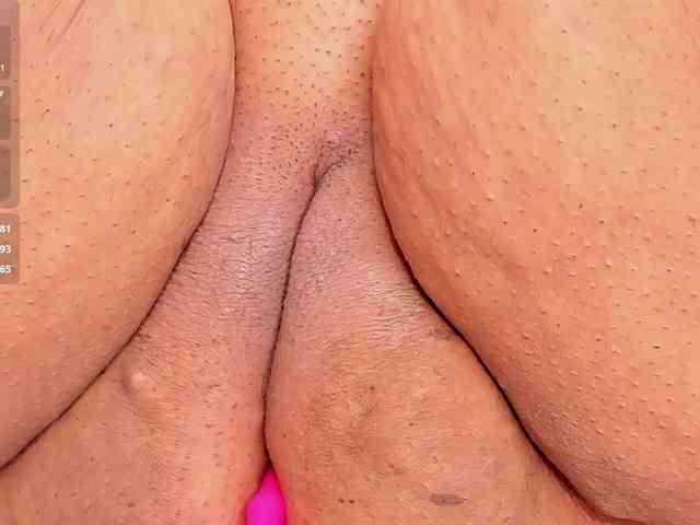 Kimiekaboom webcam