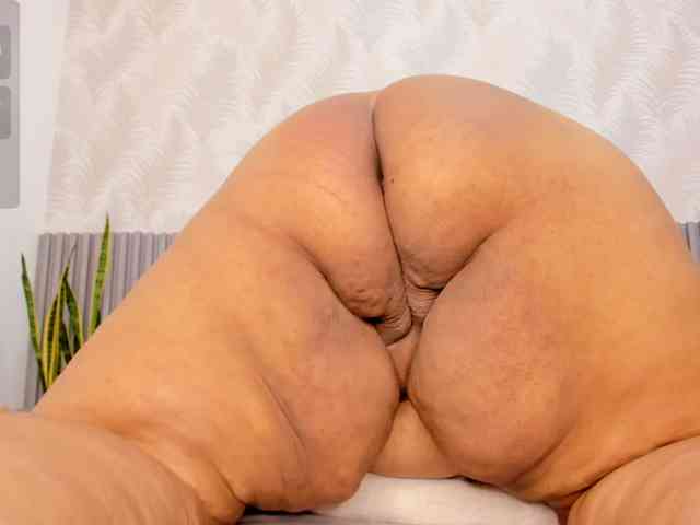Kimiekaboom webcam