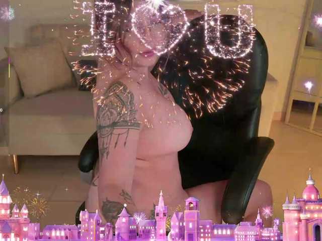 LisaMonroe's BongaCams show and profile