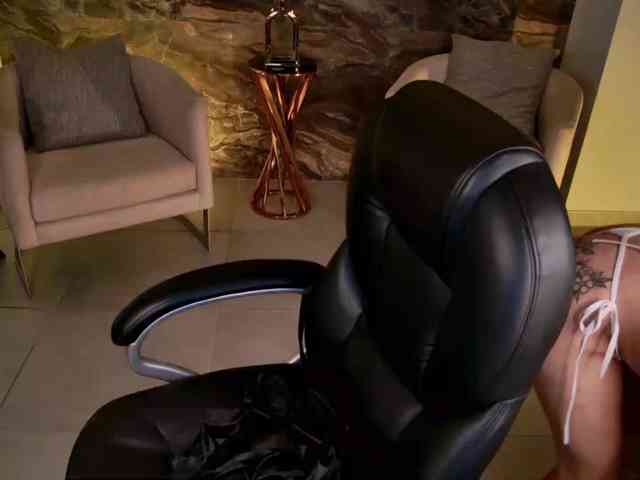 LisaMonroe webcam
