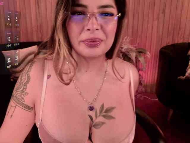 LisaMonroe LisaMonroe