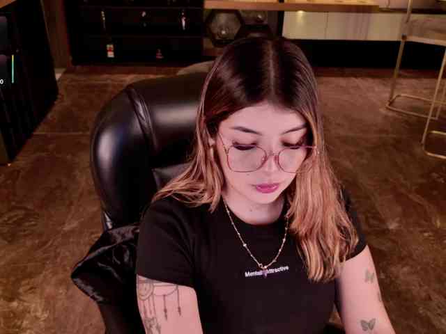 LisaMonroe webcam