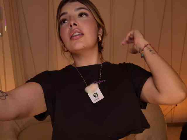 LisaMonroe webcam
