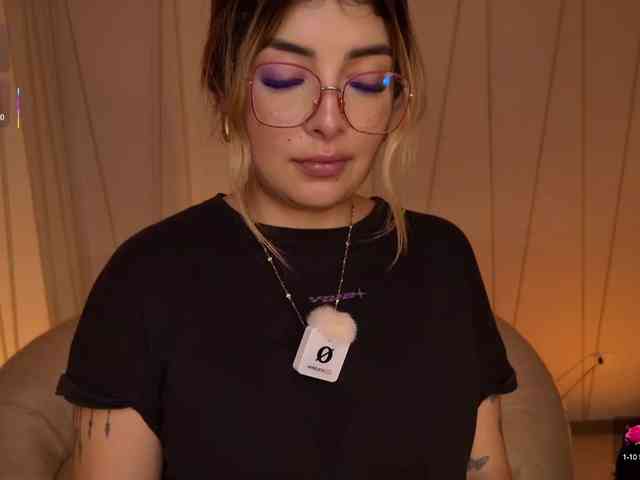 LisaMonroe webcam