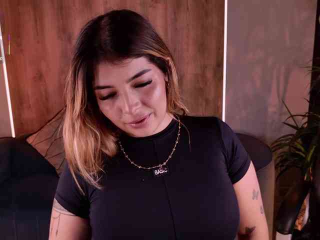 LisaMonroe webcam