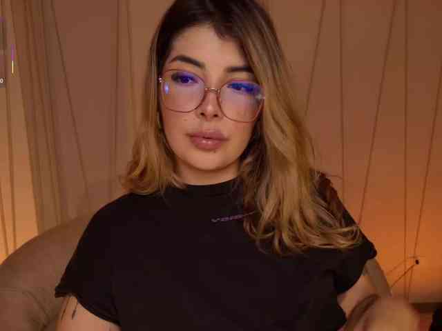LisaMonroe webcam