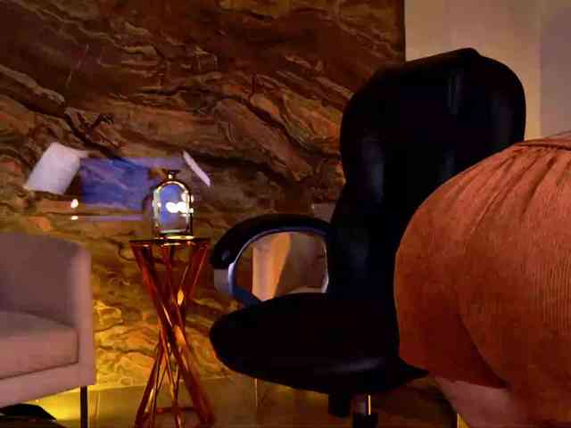 LisaMonroe webcam