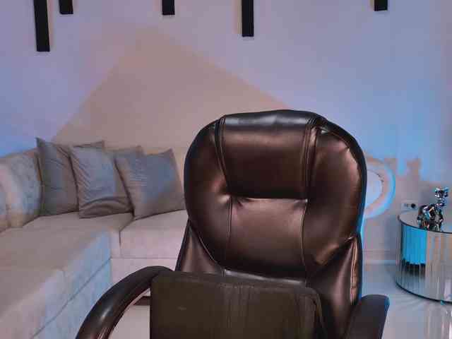 LisaMonroe Live Webcam on BongaCams