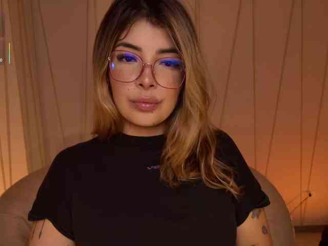 LisaMonroe webcam
