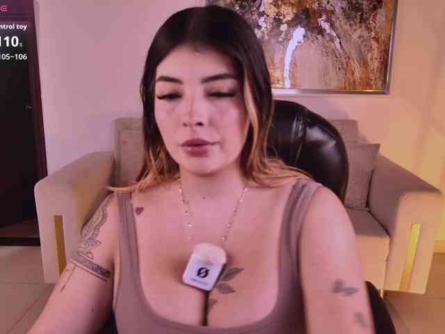 LisaMonroe webcam
