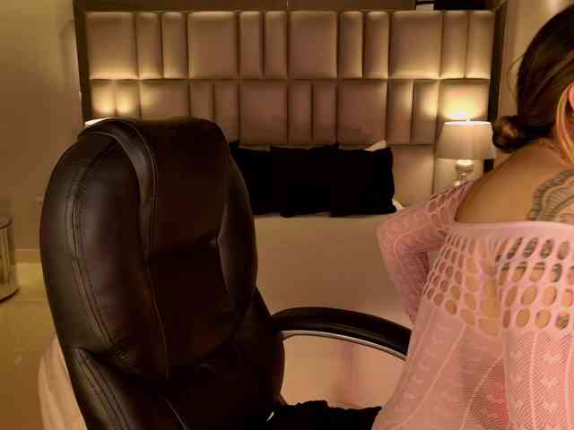 LisaMonroe LisaMonroe