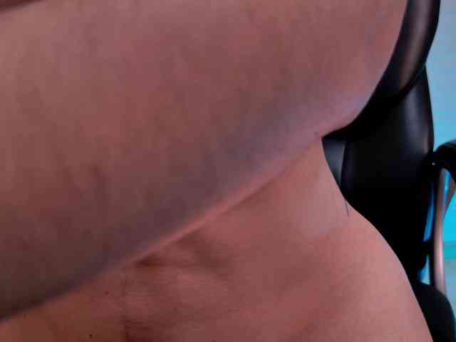 LisaMonroe webcam