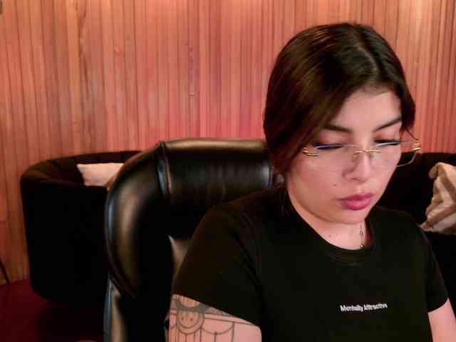 LisaMonroe LisaMonroe