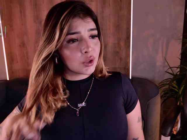 LisaMonroe webcam