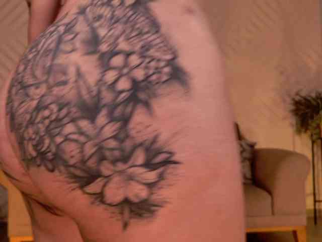 strip chat live LisaMonroe