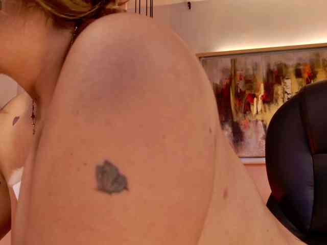 LisaMonroe Live Webcam on BongaCams