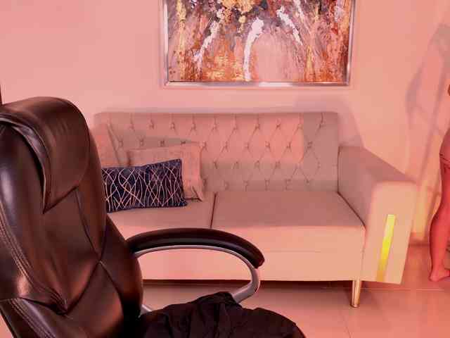 LisaMonroe webcam