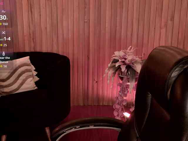 LisaMonroe LisaMonroe