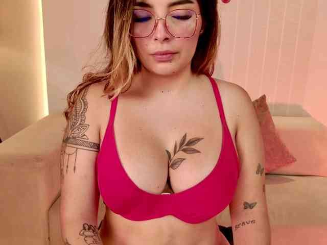 LisaMonroe webcam