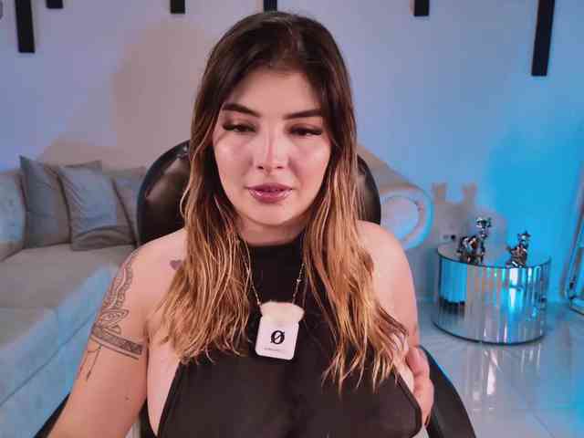 LisaMonroe webcam