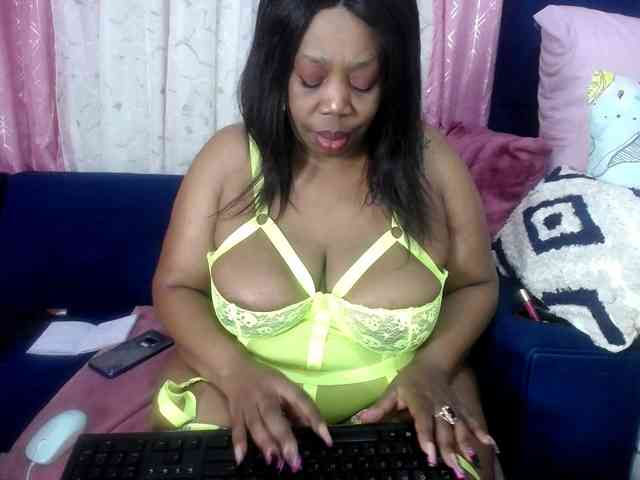crystalbee webcam