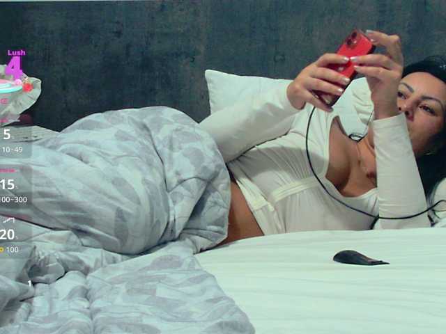 annawow69's BongaCams show and profile