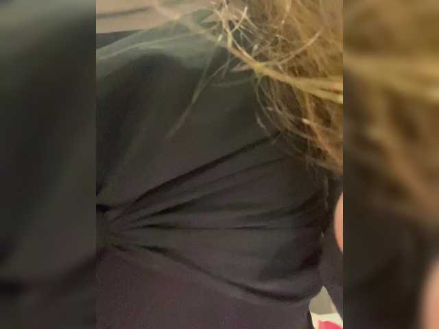 RussAss's BongaCams show and profile